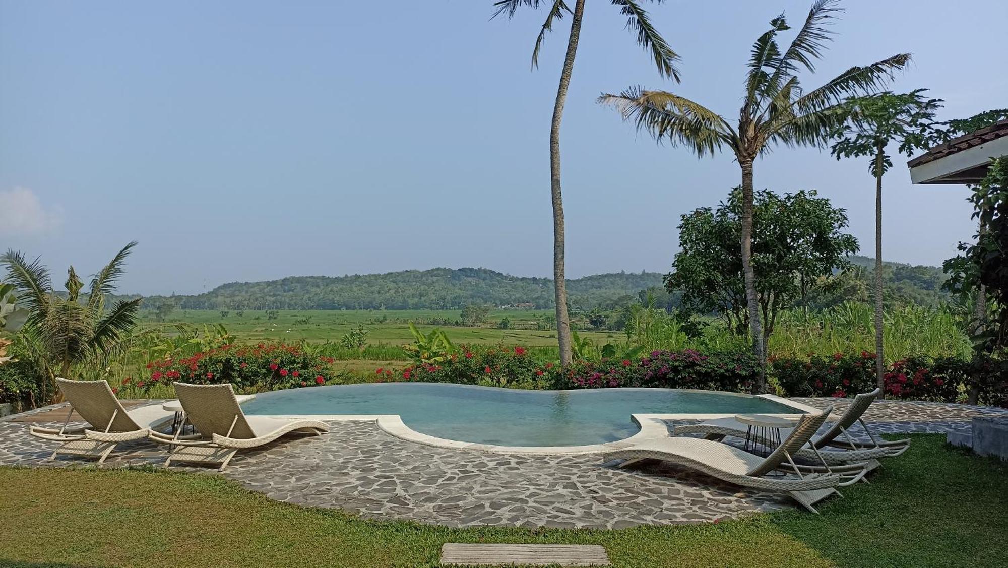 Sunmoonstarvillas Yogyakarta Jarakan المظهر الخارجي الصورة